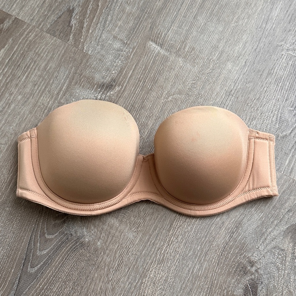 NWOT Wacoal Red Carpet Strapless Bra
